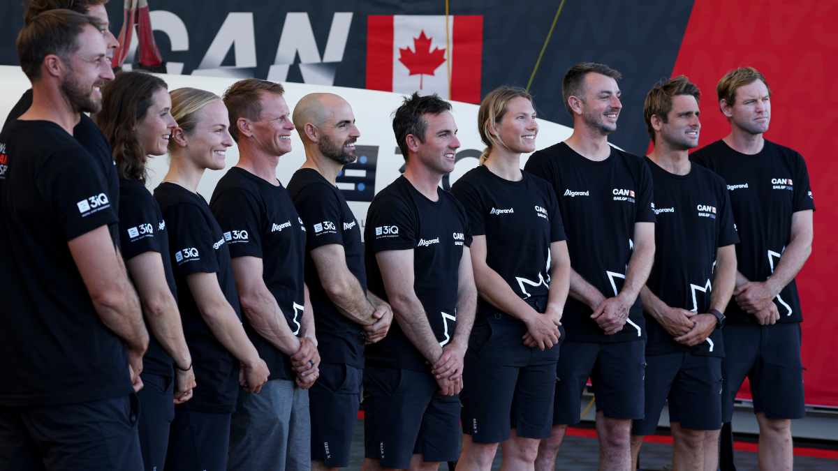 Canada crew line up